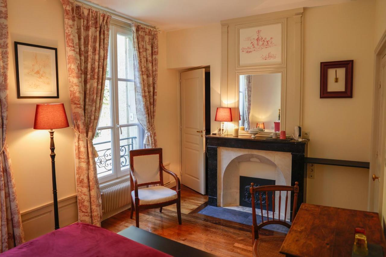 Le Gite Du Bas Manoir Bretteville-sur-Odon Exteriör bild